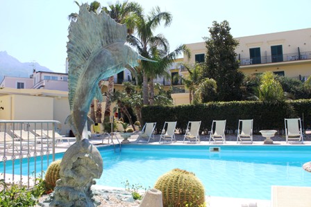 Außenpool vom hotel terme punta del sole ischia, ciro castiglione
